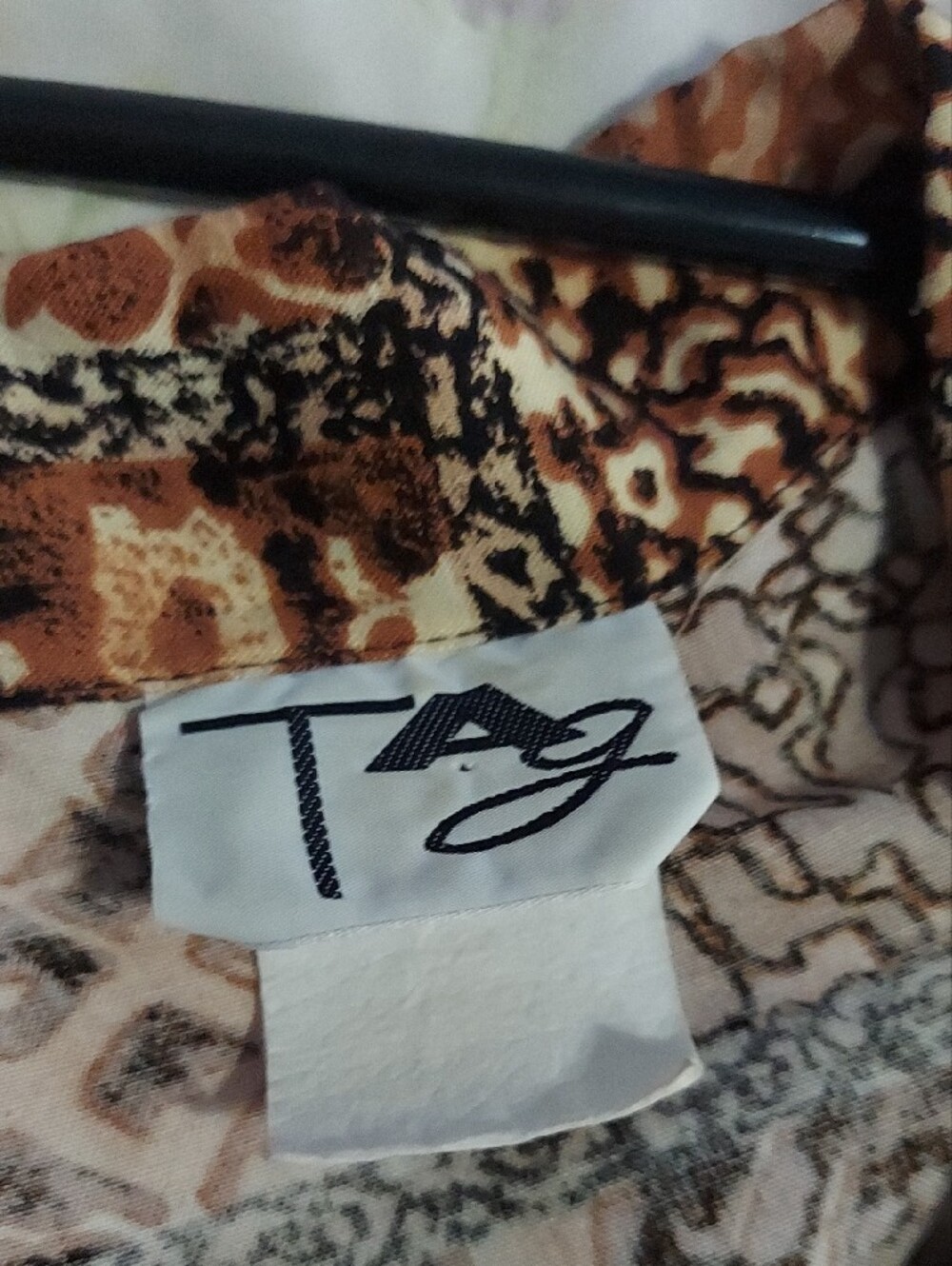 6 for $10 M&M Womens Short Sleeve Animal Print Shirt - Brown - Picture 3 of 8